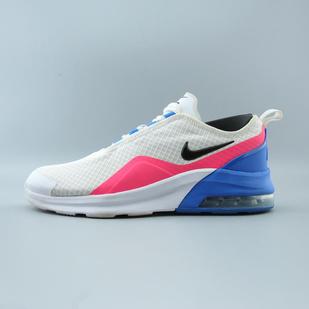 NIKE AIR MAX MOTION 2
