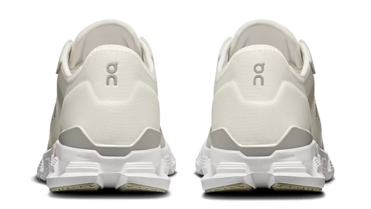 On Running Cloud X 4 AD White Wolf
