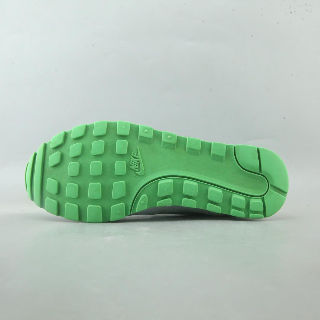 NIKE MD RUNNER 2