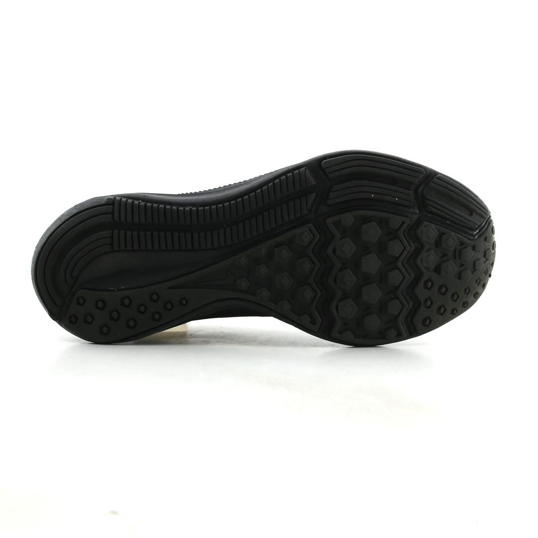 NIKE DOWNSHIFTER 7