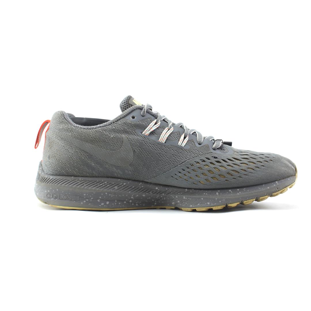 NIKE  ZOOM WINFLO 4