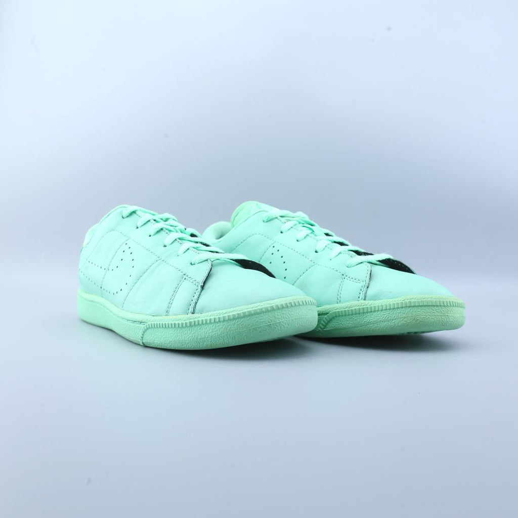 NIKE CLASSIC PRM
