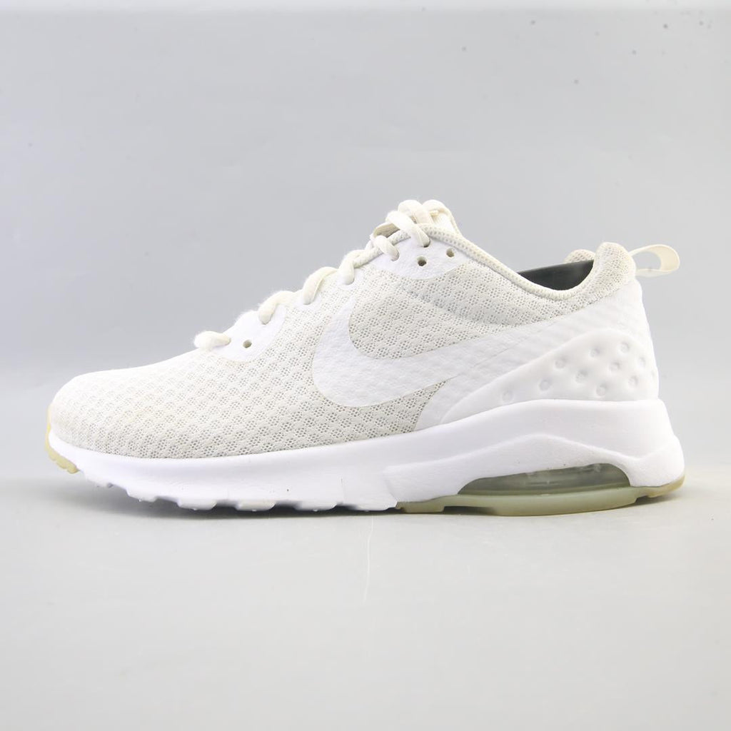 NIKE  AIR MAX MOTION LOW