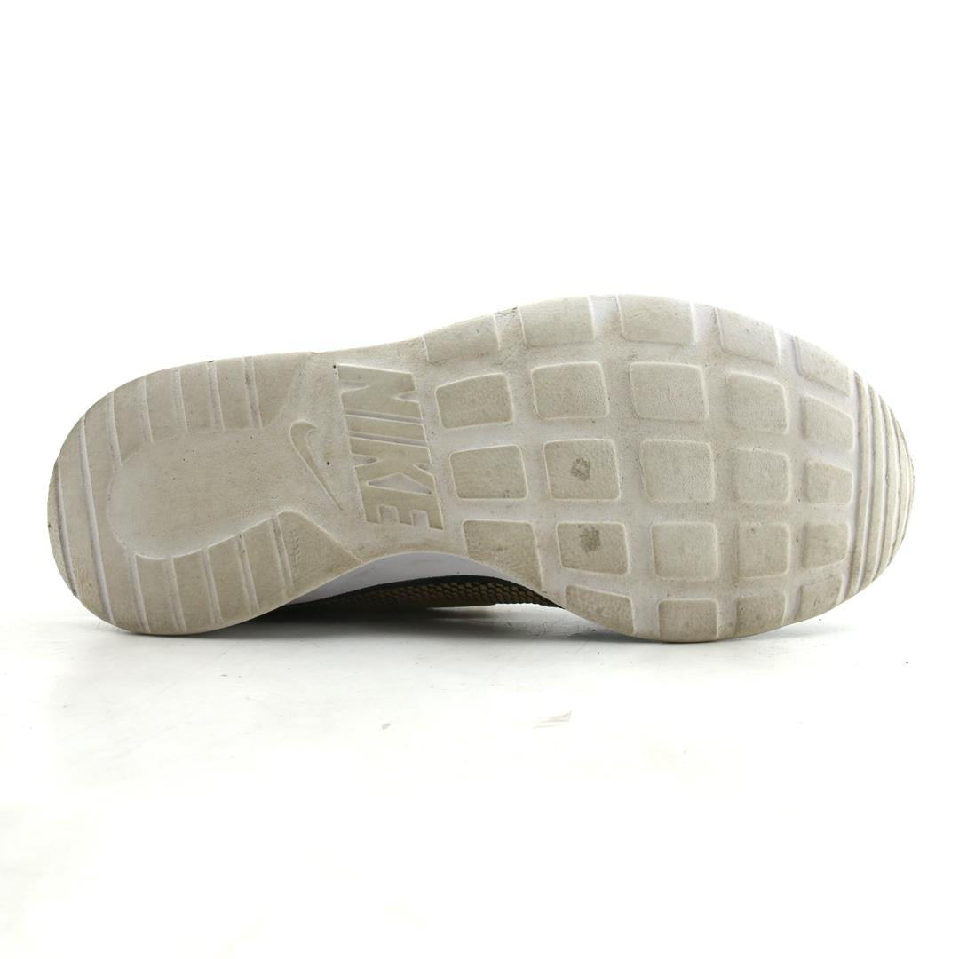 NIKE  TANJUN