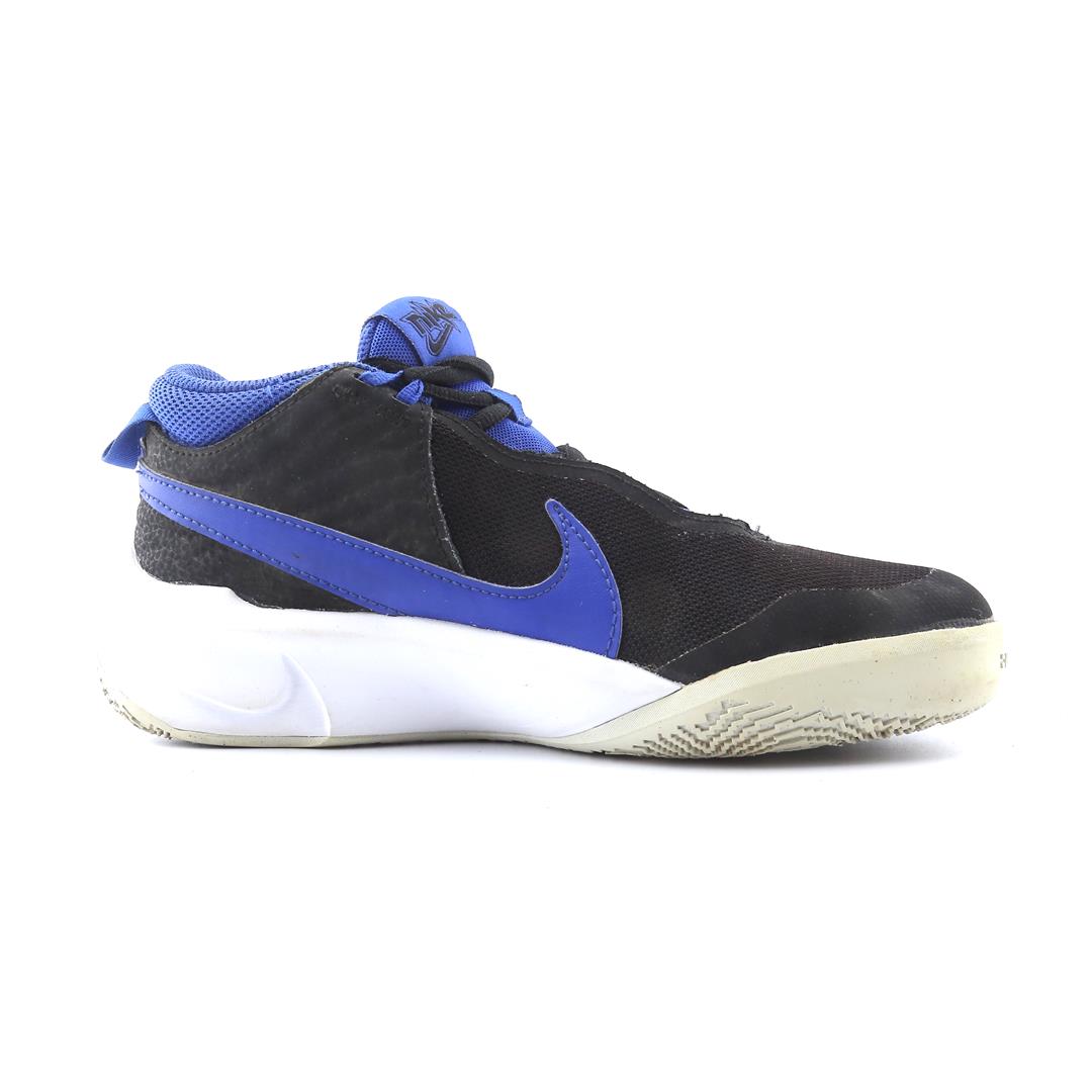 NIKE  HUSTLE D 10