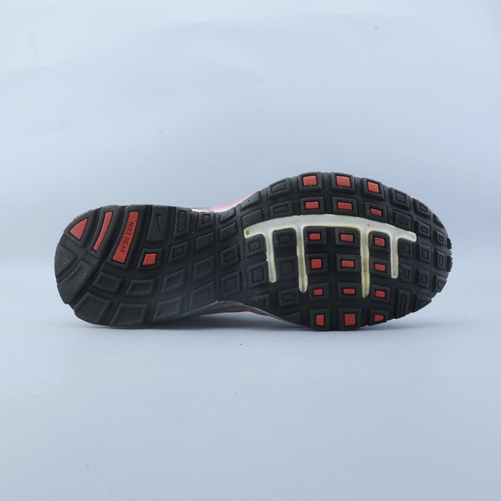 NIKE  REAX RUN 5