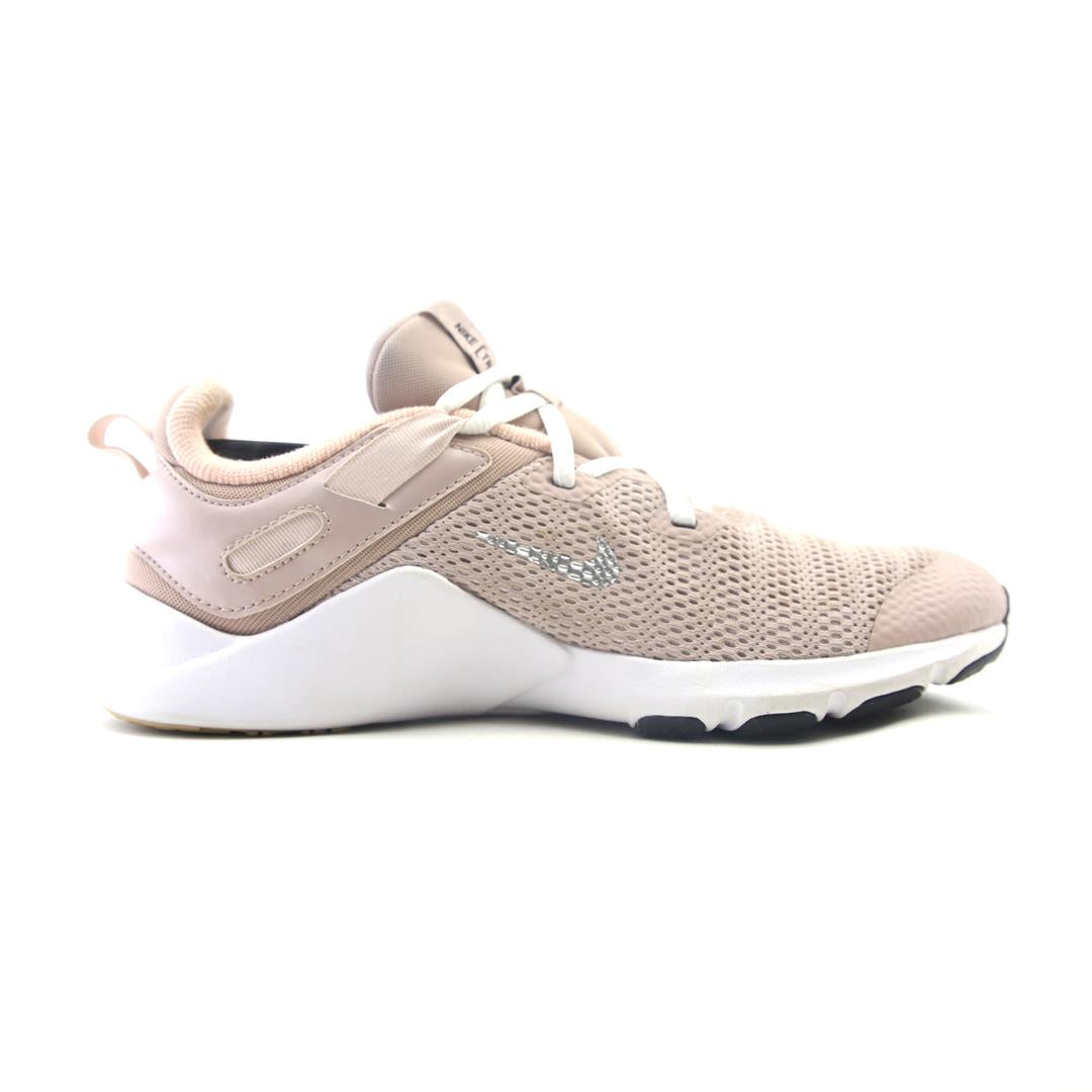 NIKE  LEGEND ESSENTIAL