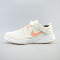 NIKE REVOLUTION 5