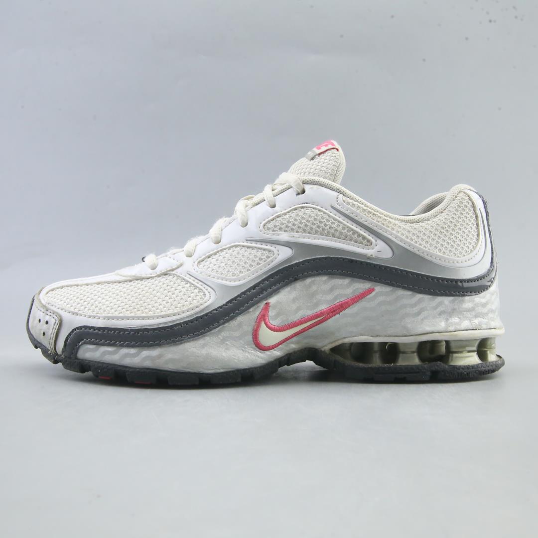 NIKE REAX RUN 5