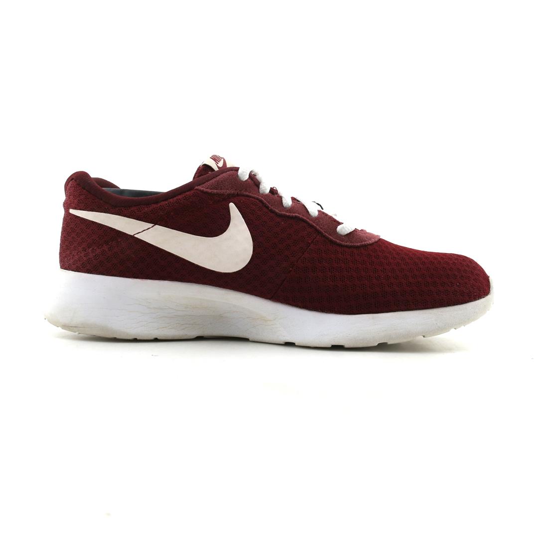 NIKE TANJUN