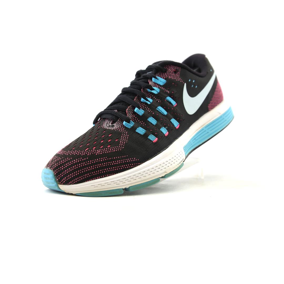 NIKE AIR ZOOM VOMERO 11