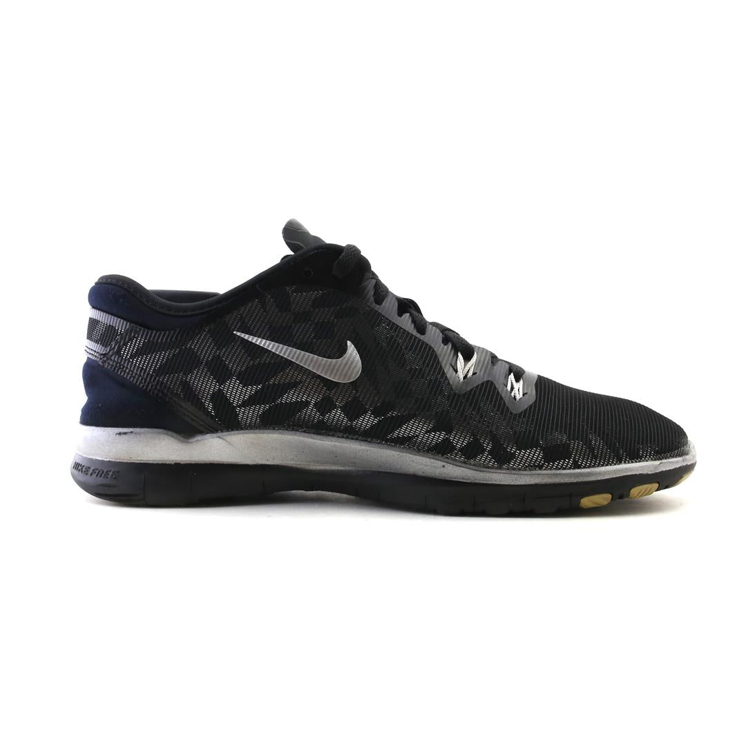 NIKE FREE TR FIT 5