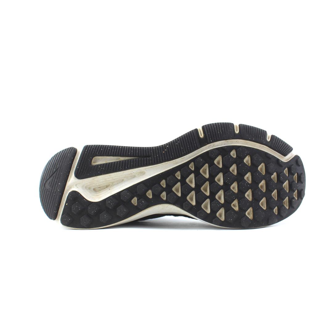 NIKE RUN SWIFT