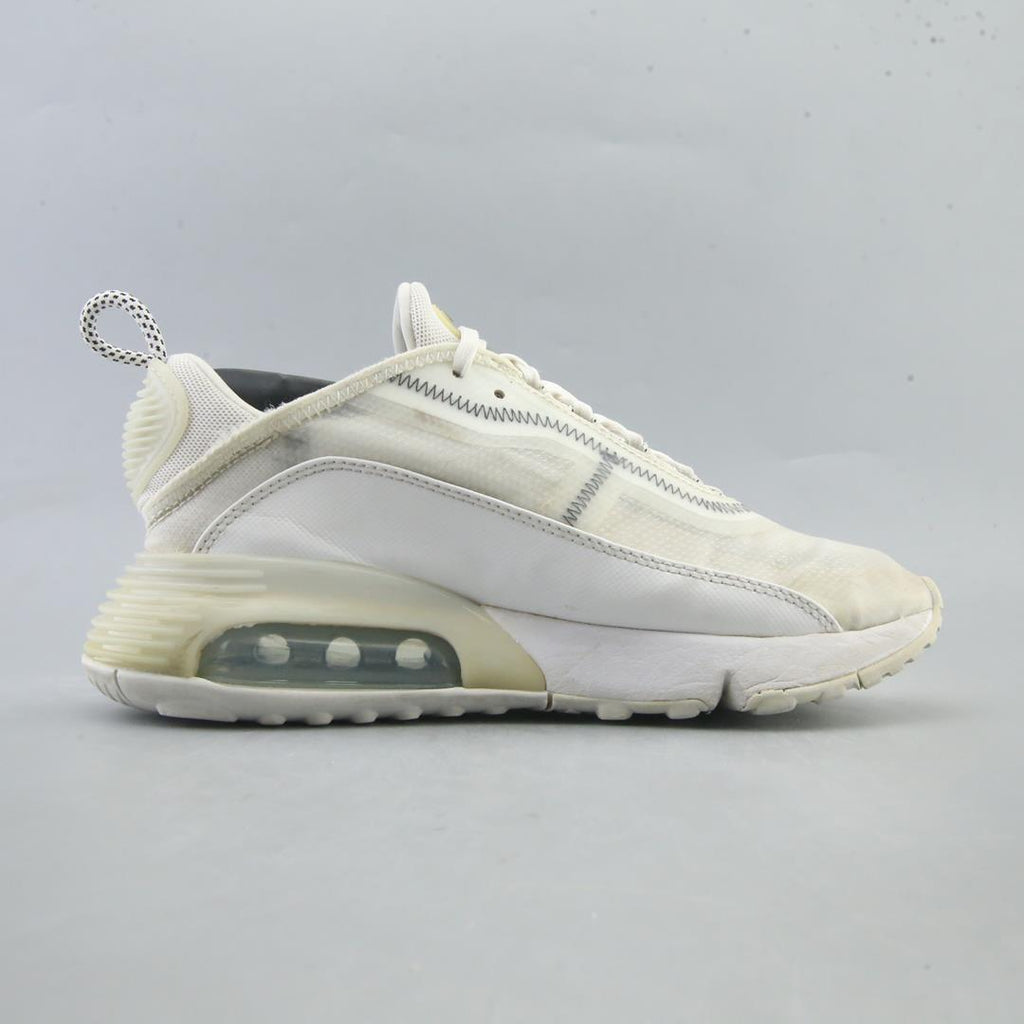 NIKE AIR MAX 2090