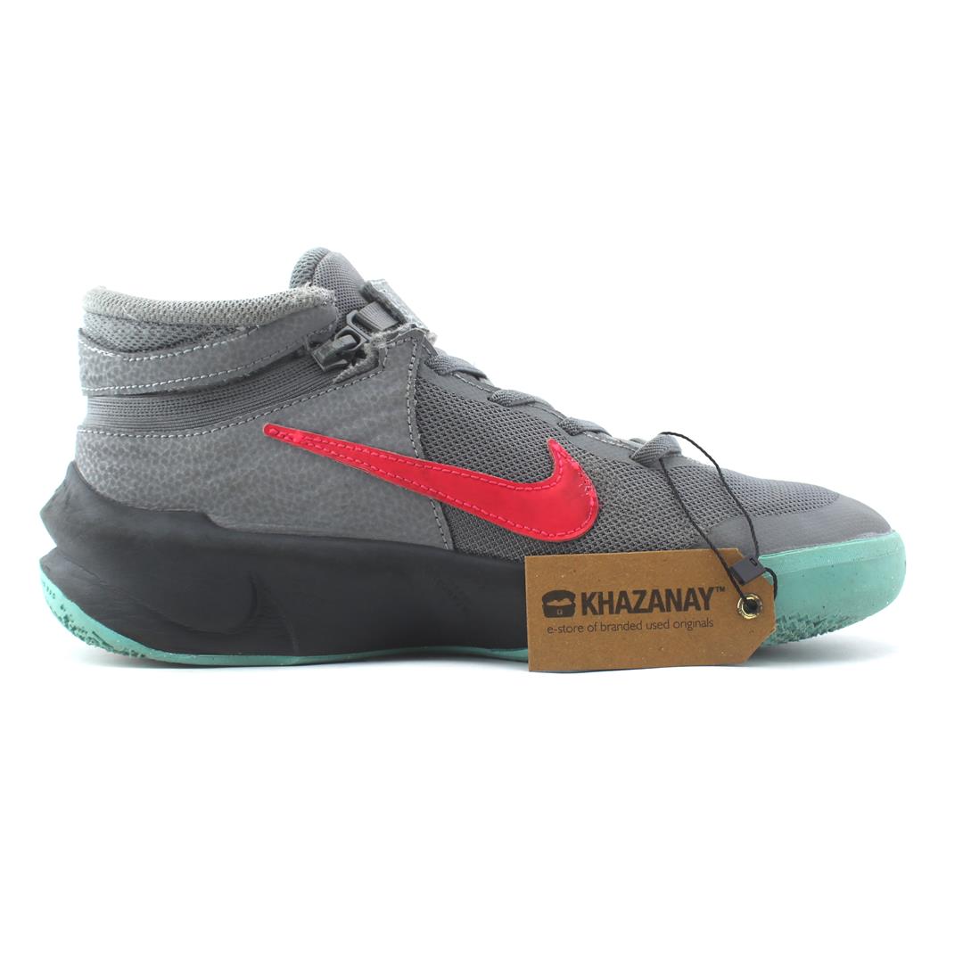 NIKE TEAM HUSTLE D 10