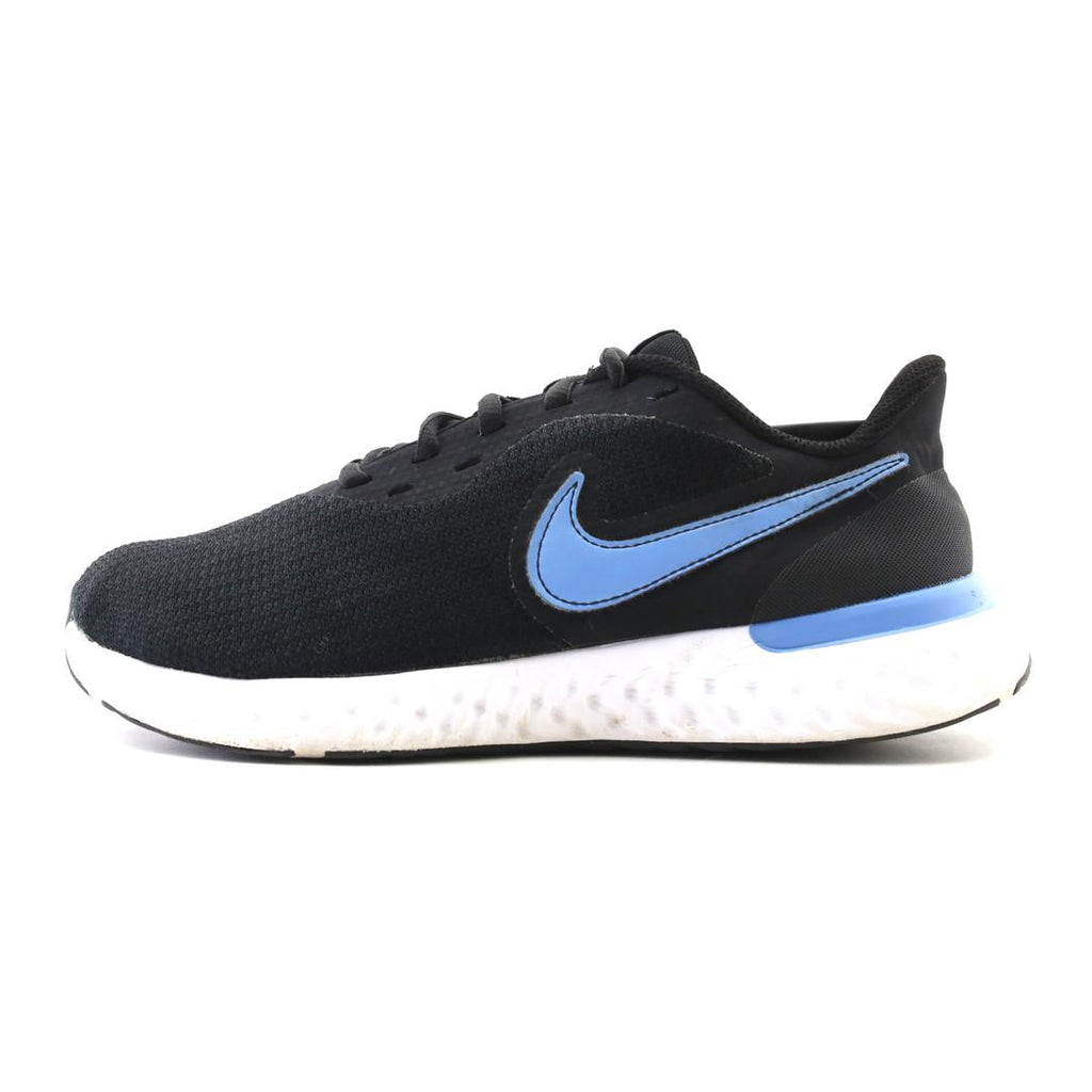 NIKE REVOLUTION 5