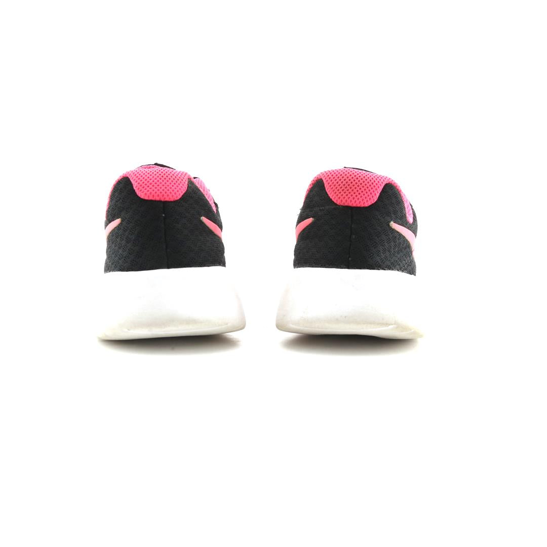 NIKE TANJUN