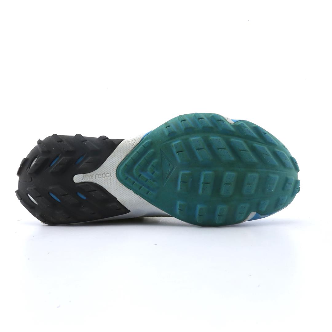 NIKE  AIR ZOOM TERRA KIGER 7