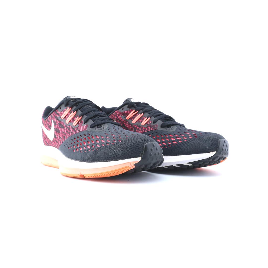 NIKE ZOOM WINFLO 4