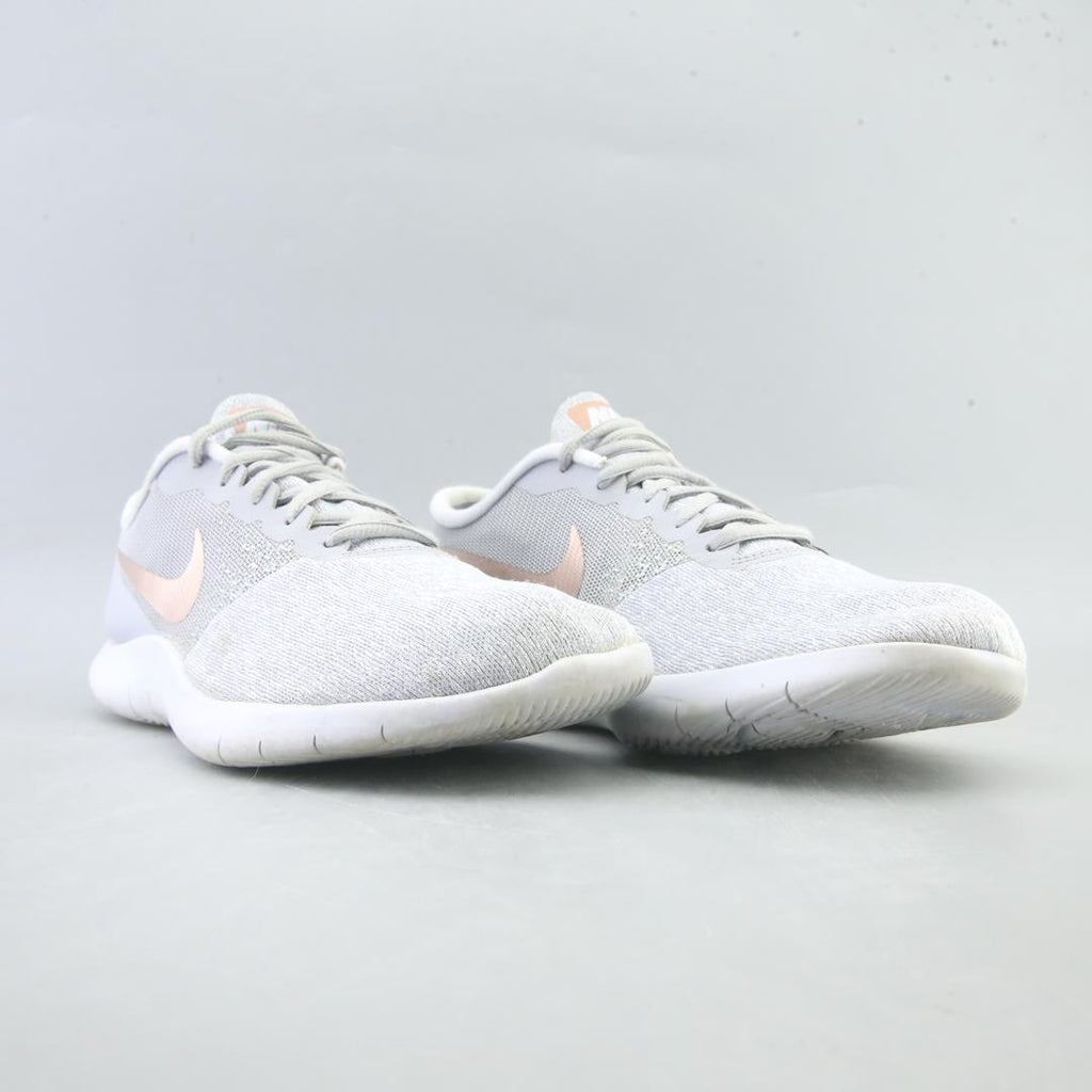 NIKE  FLEX CONTACT