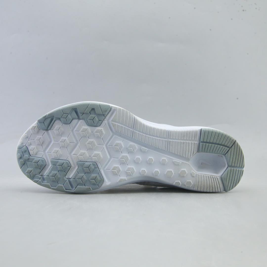 NIKE IN SEASON TR 8