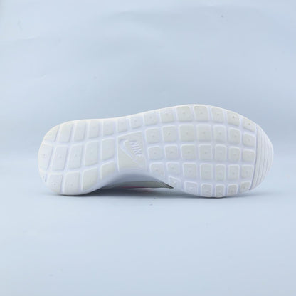 NIKE ROSHE ONE