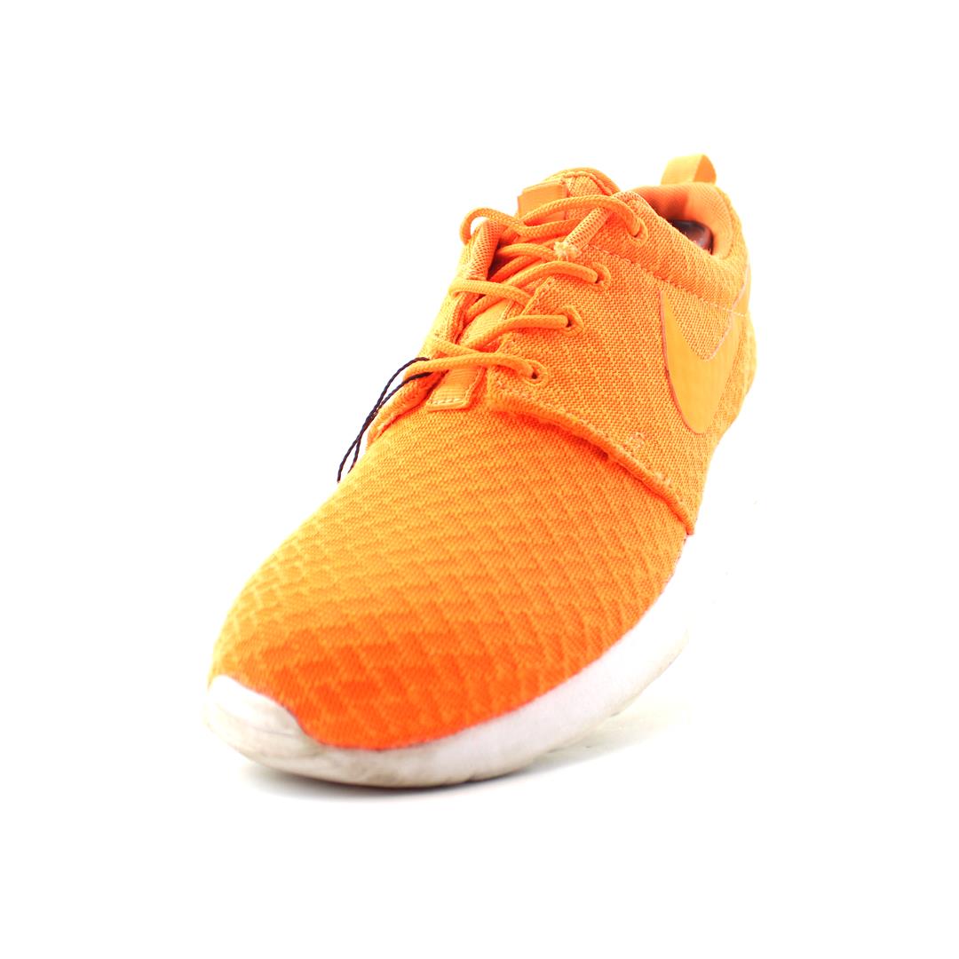 NIKE ROSHE ONE