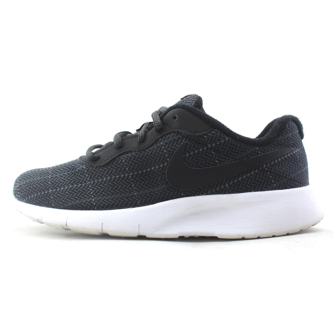 NIKE  TANJUN