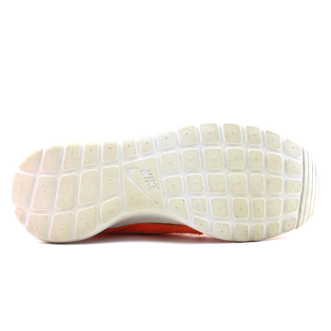 NIKE ROSHE ONE