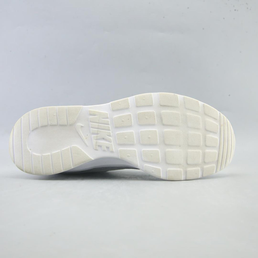 NIKE TANJUN