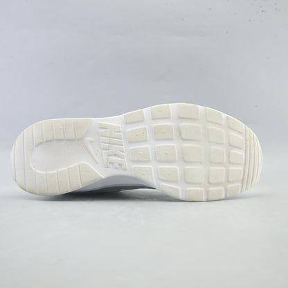 NIKE TANJUN