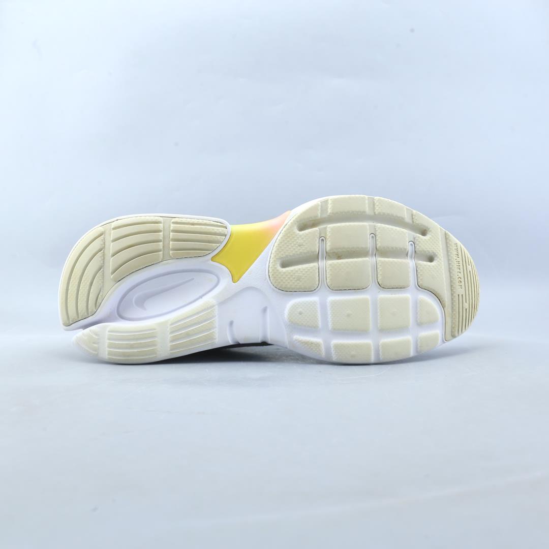 NIKE ALPHINA 5000
