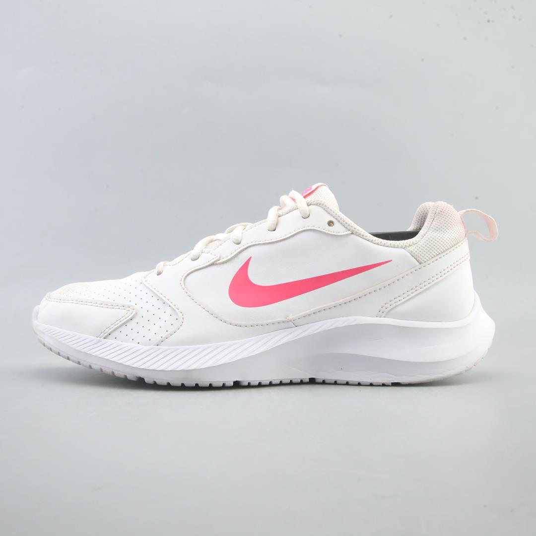 NIKE TODOS