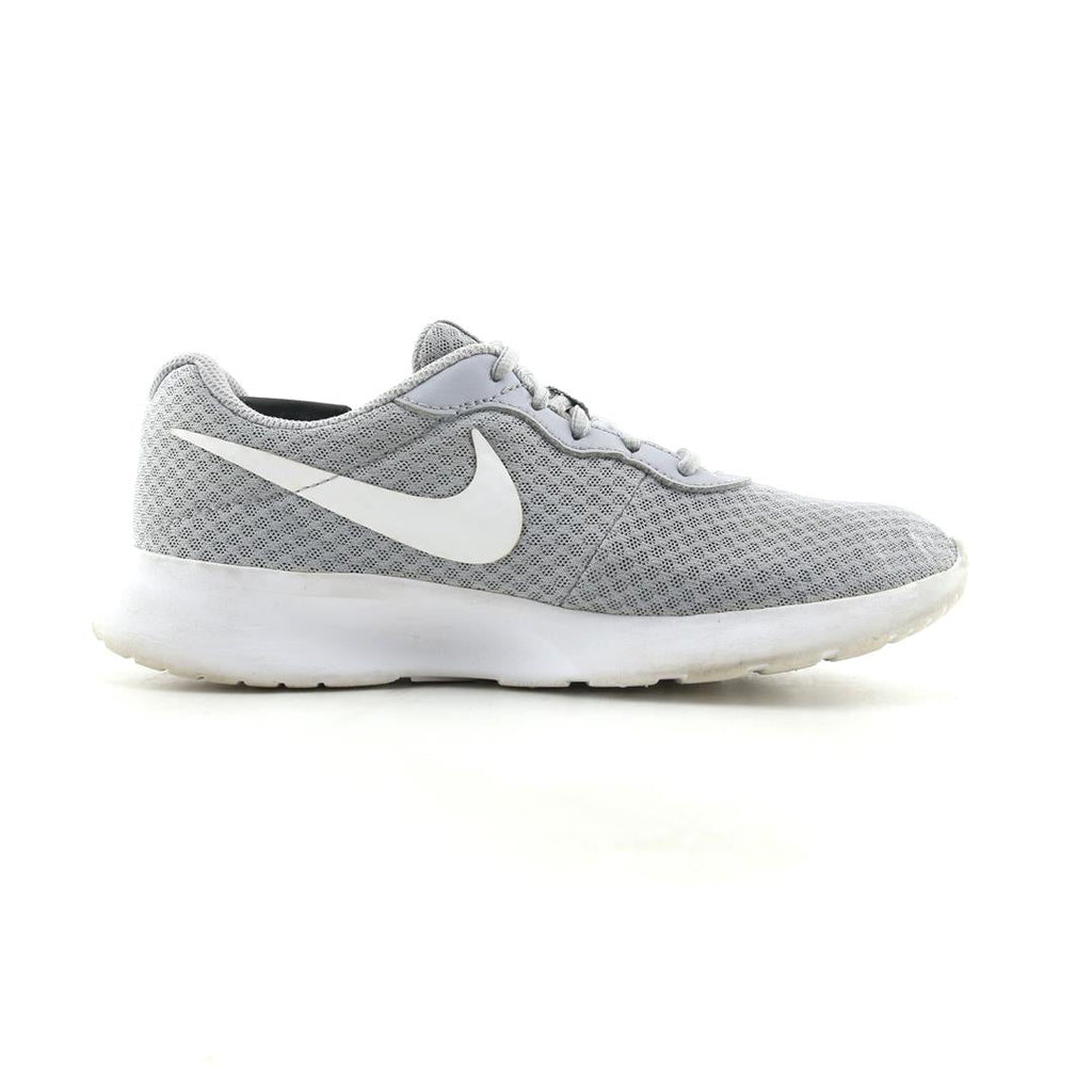 NIKE TANJUN