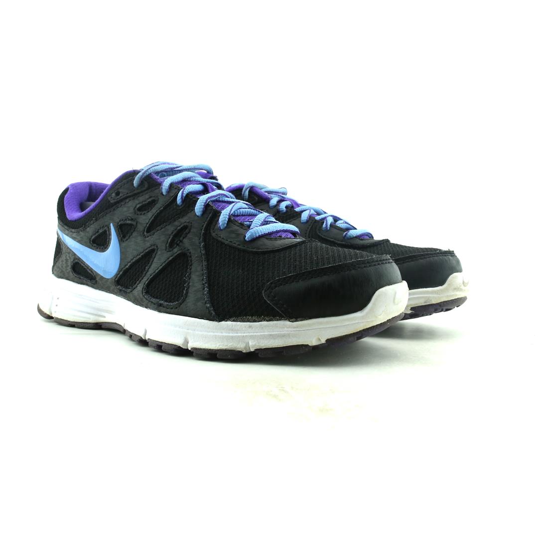 NIKE REVOLUTION 2