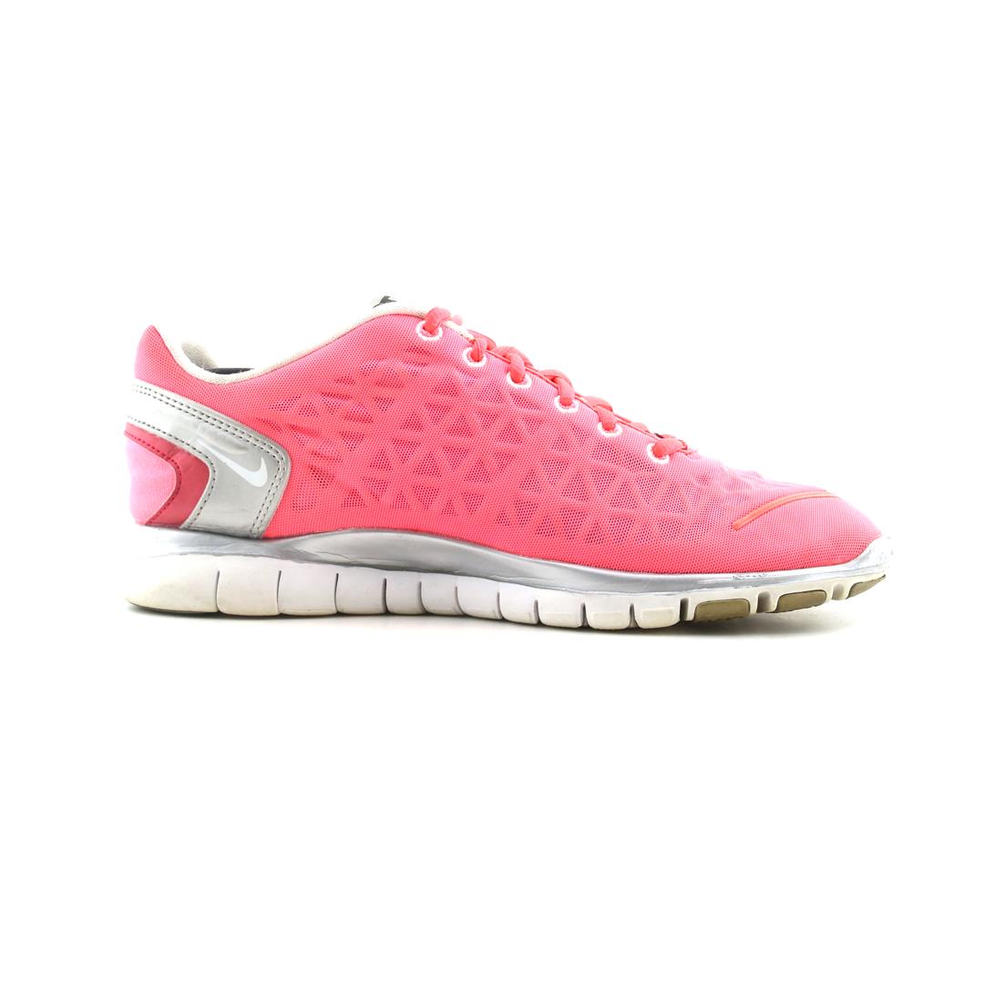 NIKE FREE FIT 2