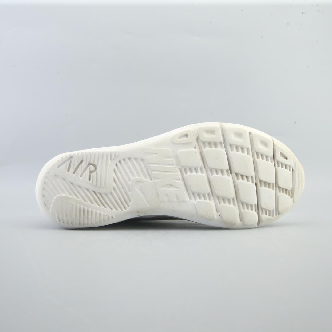 NIKE AIR MAX OKETO
