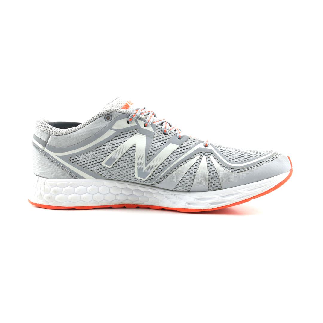 NEW BALANCE 882V2