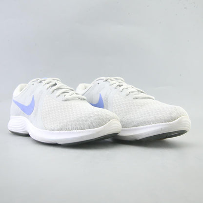 NIKE REVOLUTION 4