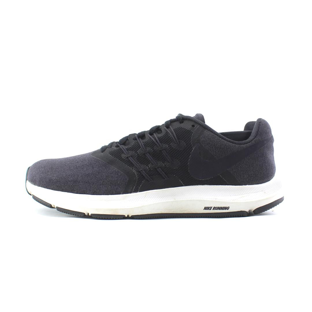 NIKE RUN SWIFT