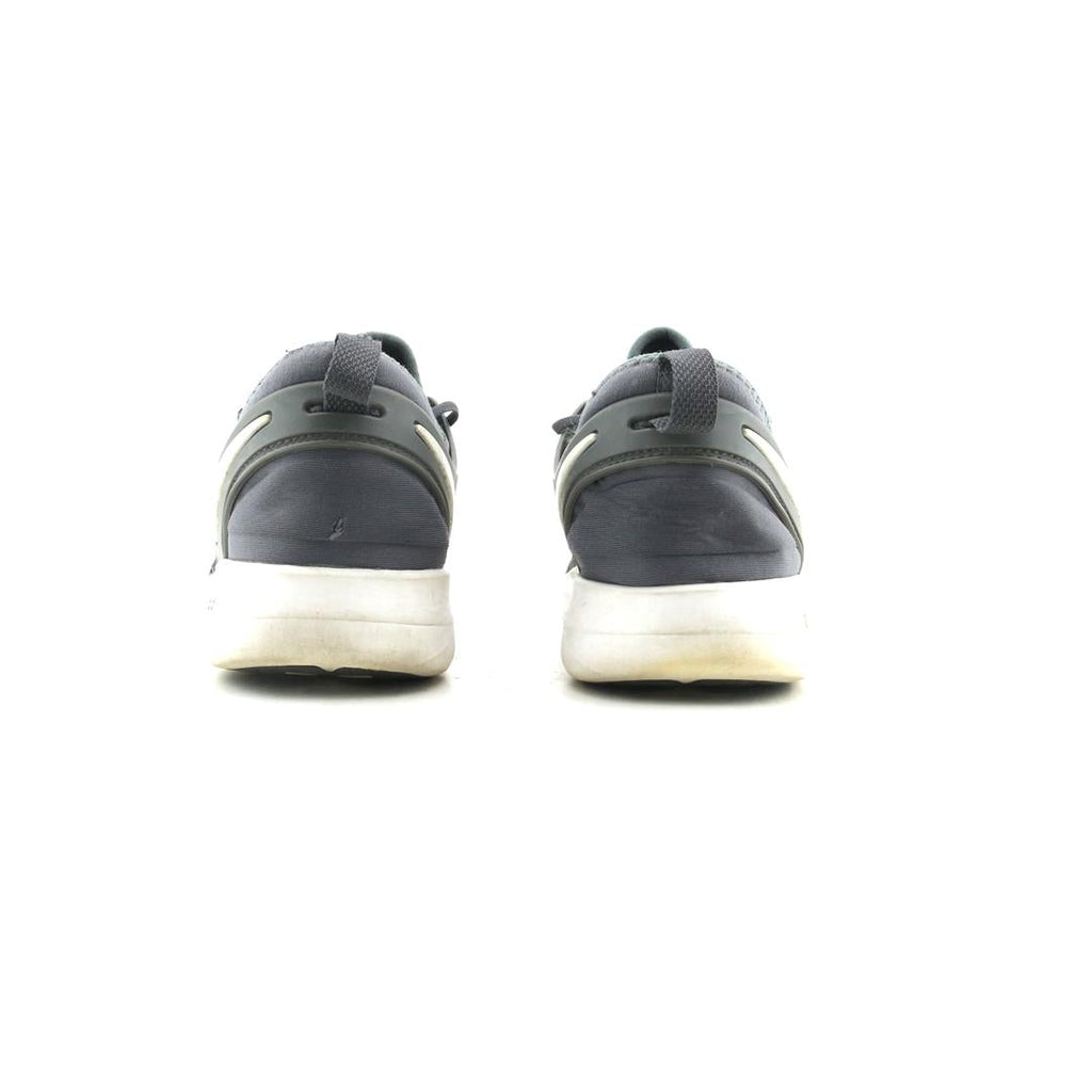 NIKE  FREE TR 7