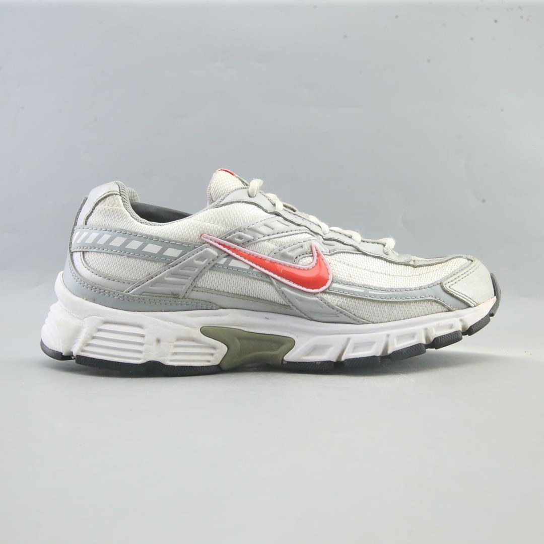 NIKE INITIATOR