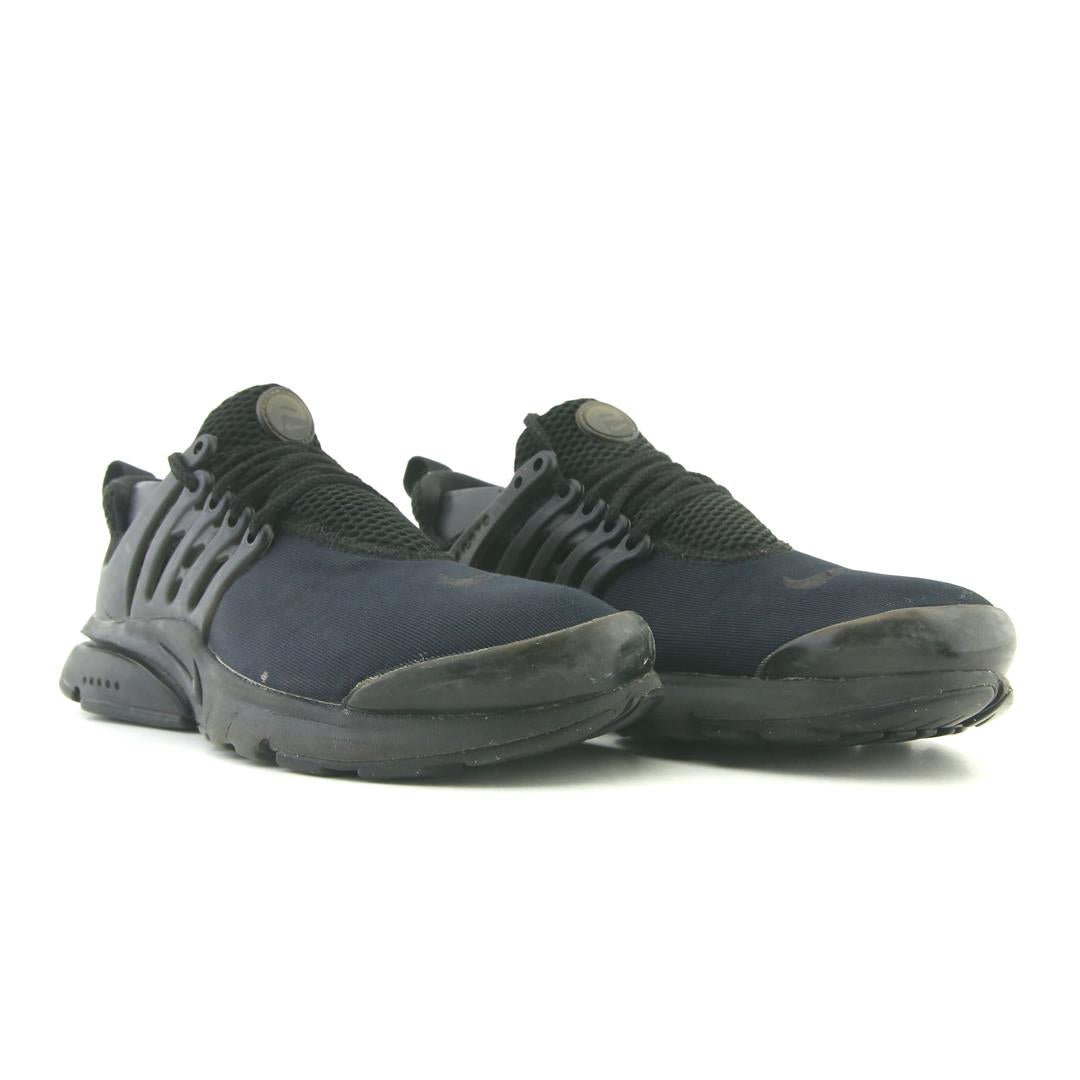 NIKE  AIR PRESTO