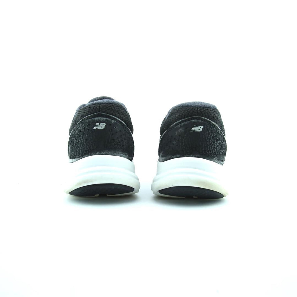 NEW BALANCE VERSI