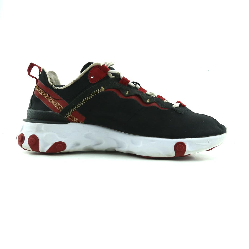 NIKE REACT ELEMENT 55