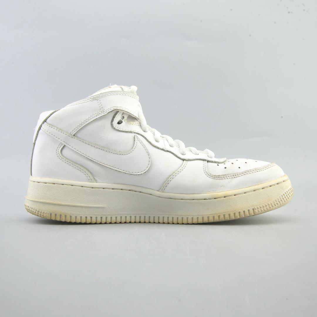 NIKE AIR FORCE 1 MID