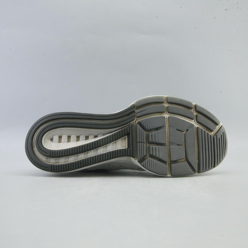 NIKE ZOOM VOMERO 10