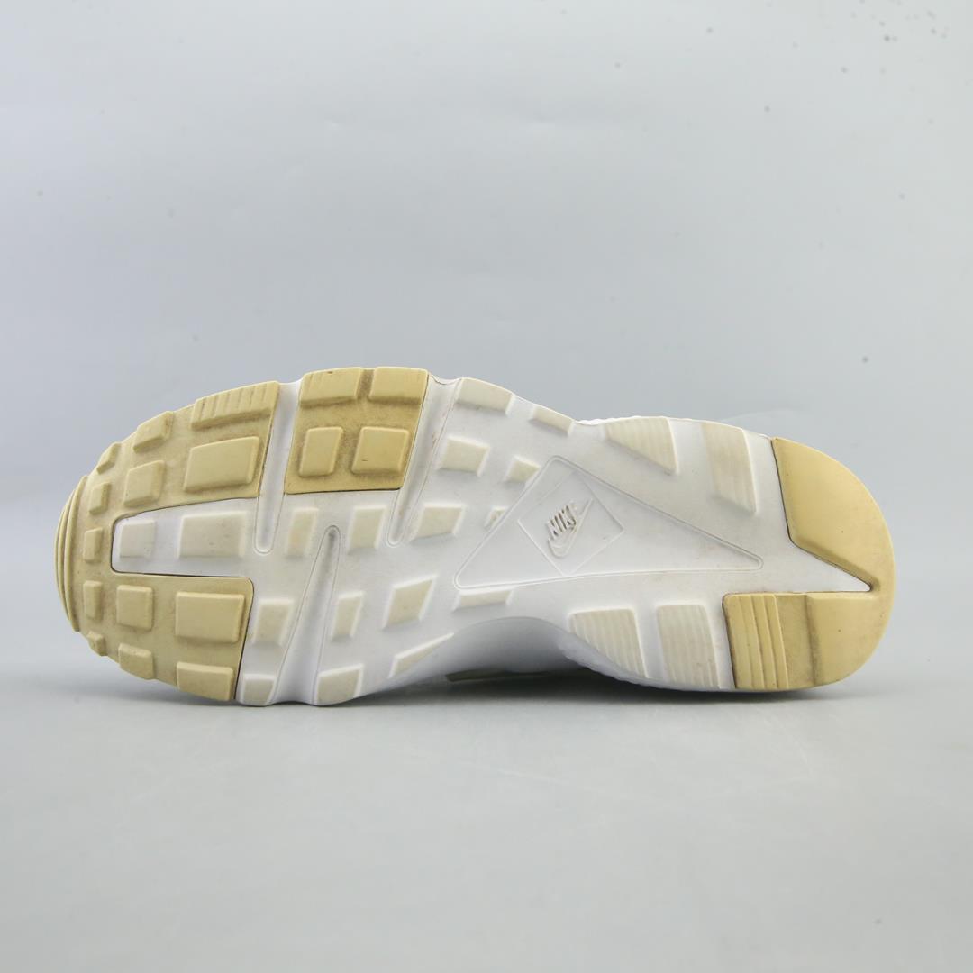 NIKE HUARACHE RUN