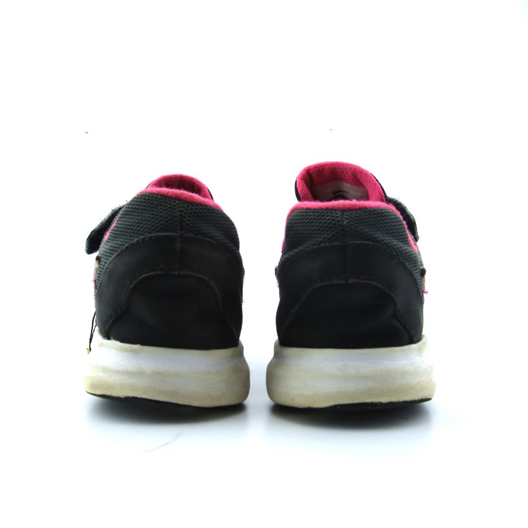 NIKE DOWNSHIFTER 7
