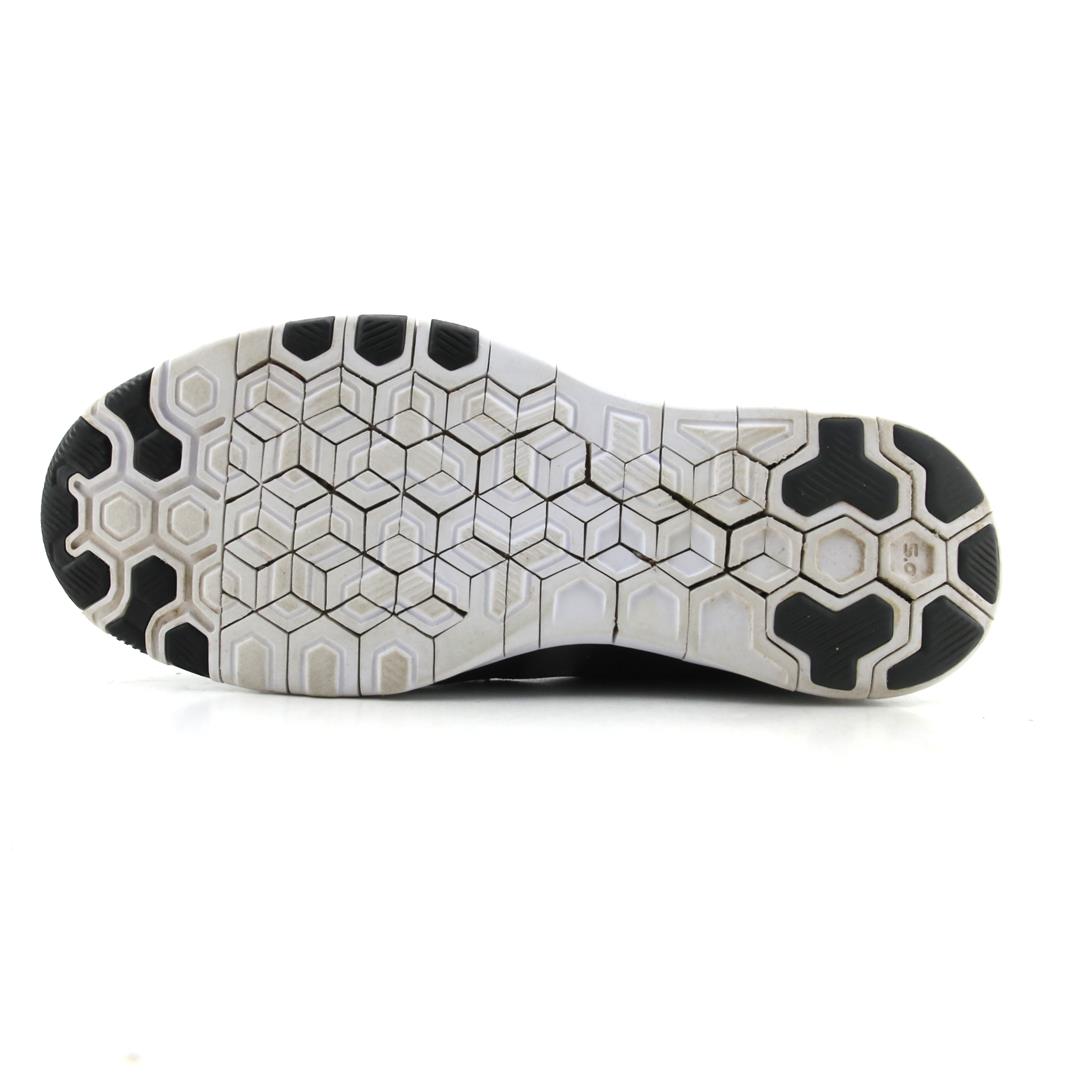 NIKE FREE TR FIT 5